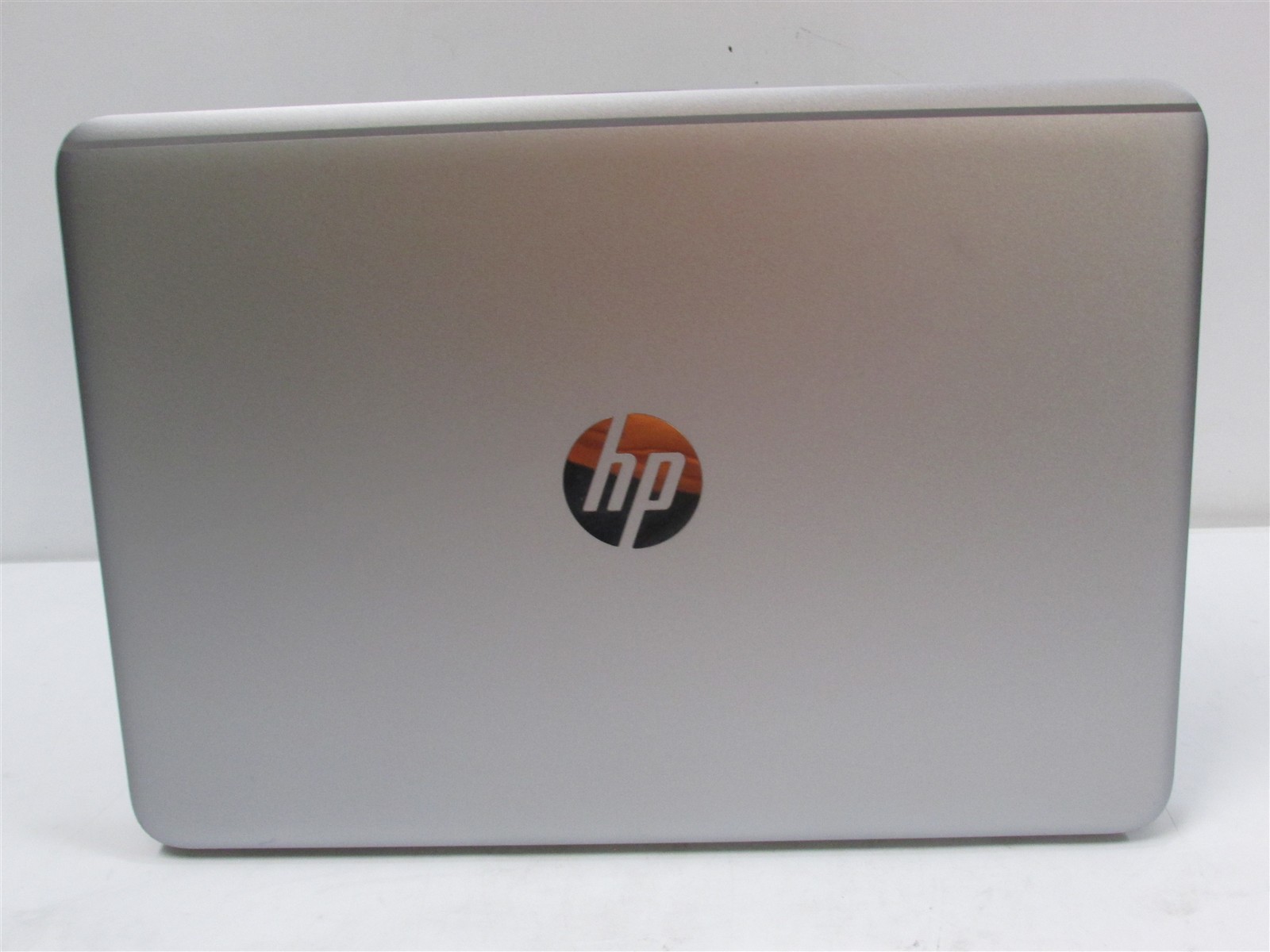 HP Elitebook Folio 1040 G3 i7-6600U 2.6GHz 16GB RAM 256GB m.2 14″ W10P COSM DMG
