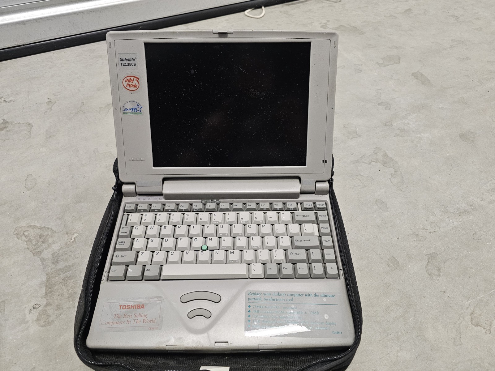 Toshiba Satellite T2135CS 10.4in Intel i486 75MHz 8MB 520MB HDD Gray No OS
