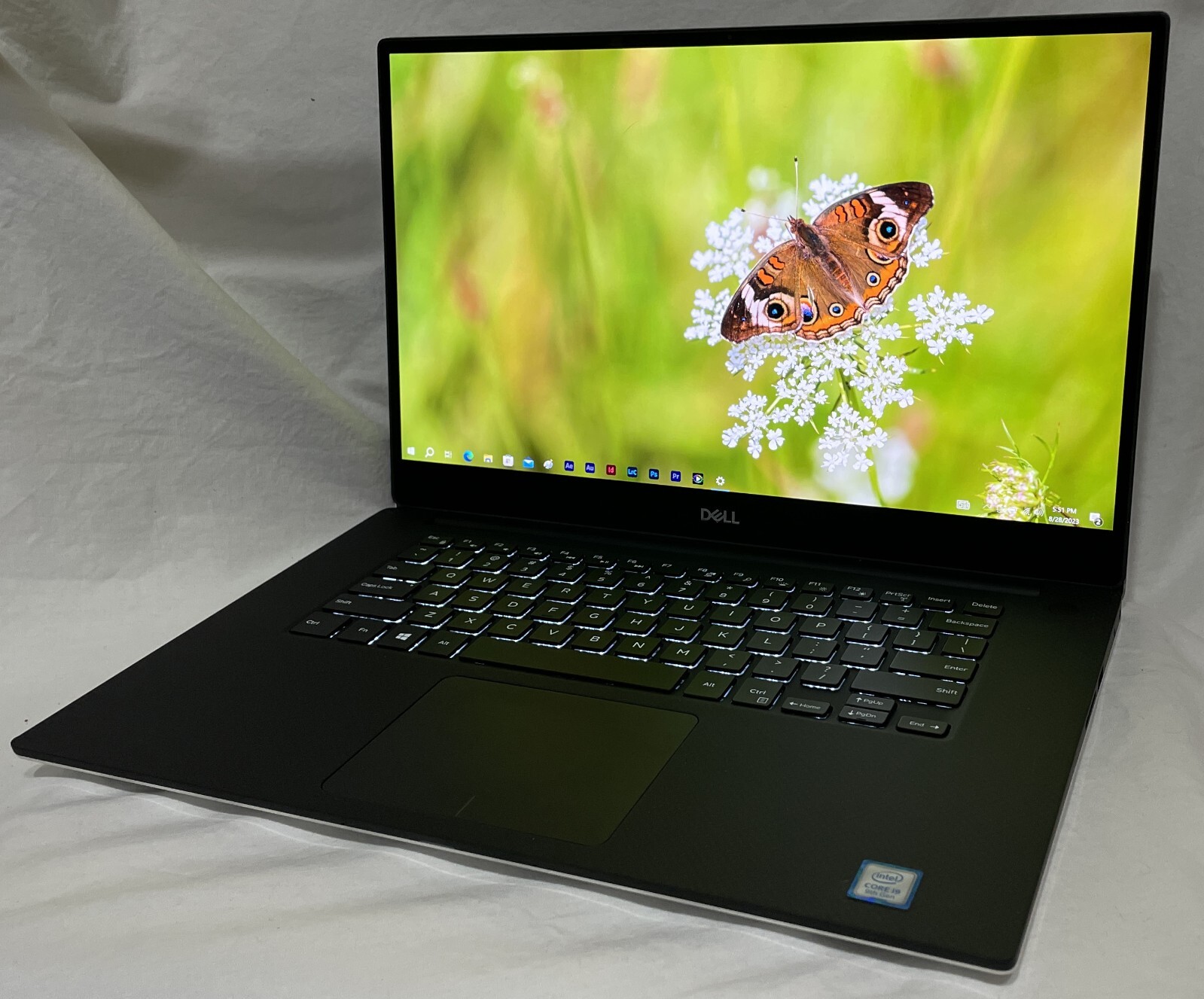 Dell XPS 15 7590 | i9-9980HK 2.4GHz | 4K OLED | 32GB | 2TB EVO+ | Grade A