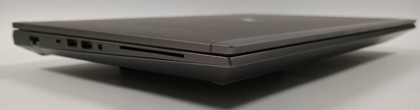 HP ZBook Fury 15 G7 15.6*2.7 GHz i7-10850H 16GB 512GB SSD Quadro T1000 Max-Q*VGC