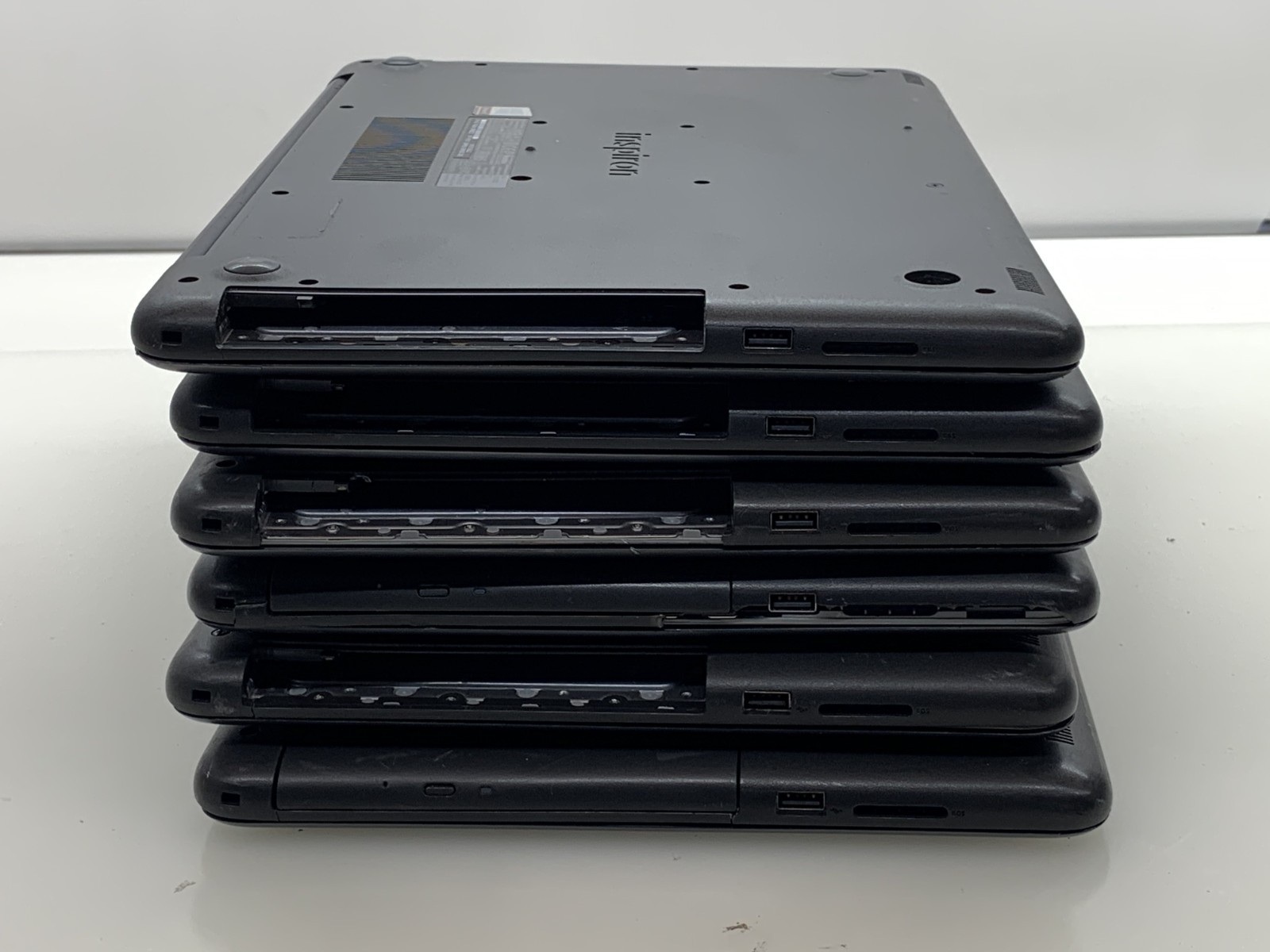 LOT(6) DELL INSPIRON 5567 I5-7200U@ 2.50GHz 8GB RAM NO OS/SSD WCHARGER