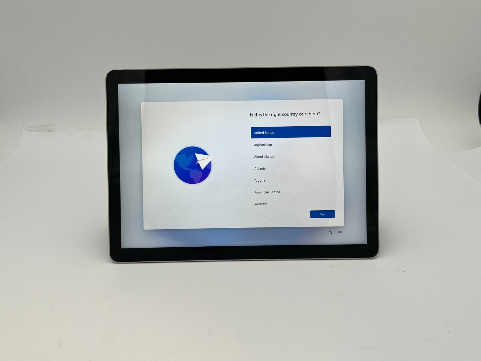 Microsoft Surface Go 2 1926 Intel m3-8100Y 1.1GHz 4GB 64GB Win 11P LOT OF 7