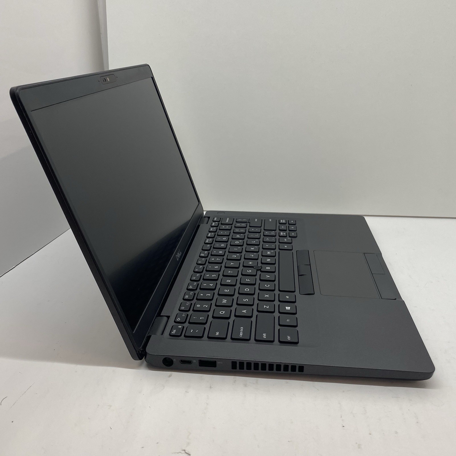 Dell Latitude 5400 Core i5-8365U 1.60GHz 16GB RAM 256GB NVMe SSD Windows 11 Pro
