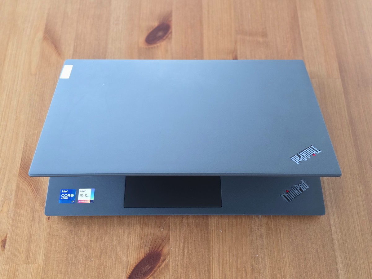 Lenovo ThinkPad T14s Gen 2 Laptop i7-1185G7 32GB 14 FHD 1920×1080 256GB WWAN 4G