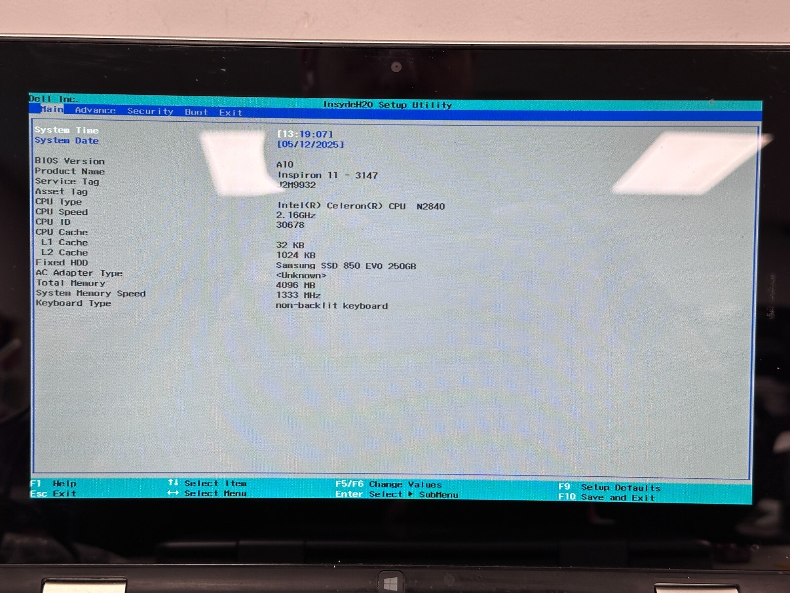 Dell Inspiron 11 3147 Celeron N2840 4GB RAM 250GB SSD NO BATTERY/OS/AC #04