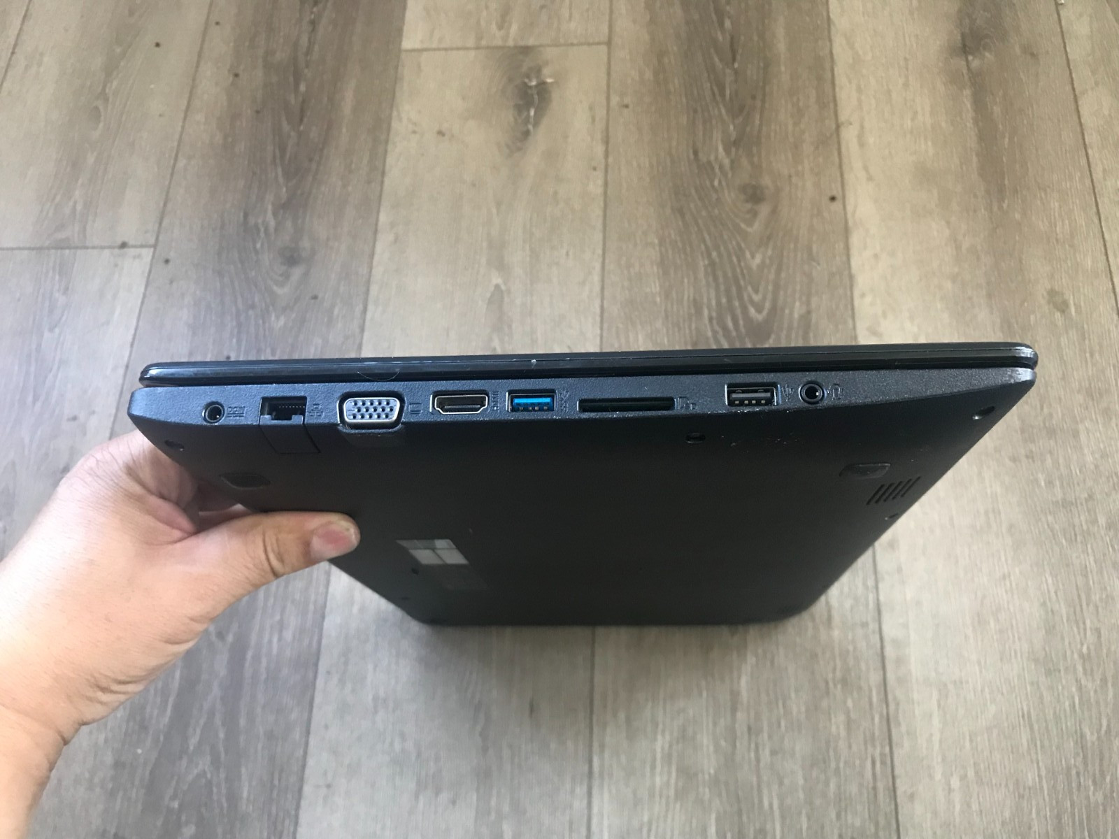 ASUS X553M 15.6″ TouchScreenI ntel Pentium N3540 2.16GHz 8GB RAM 1TB HDD Win 10