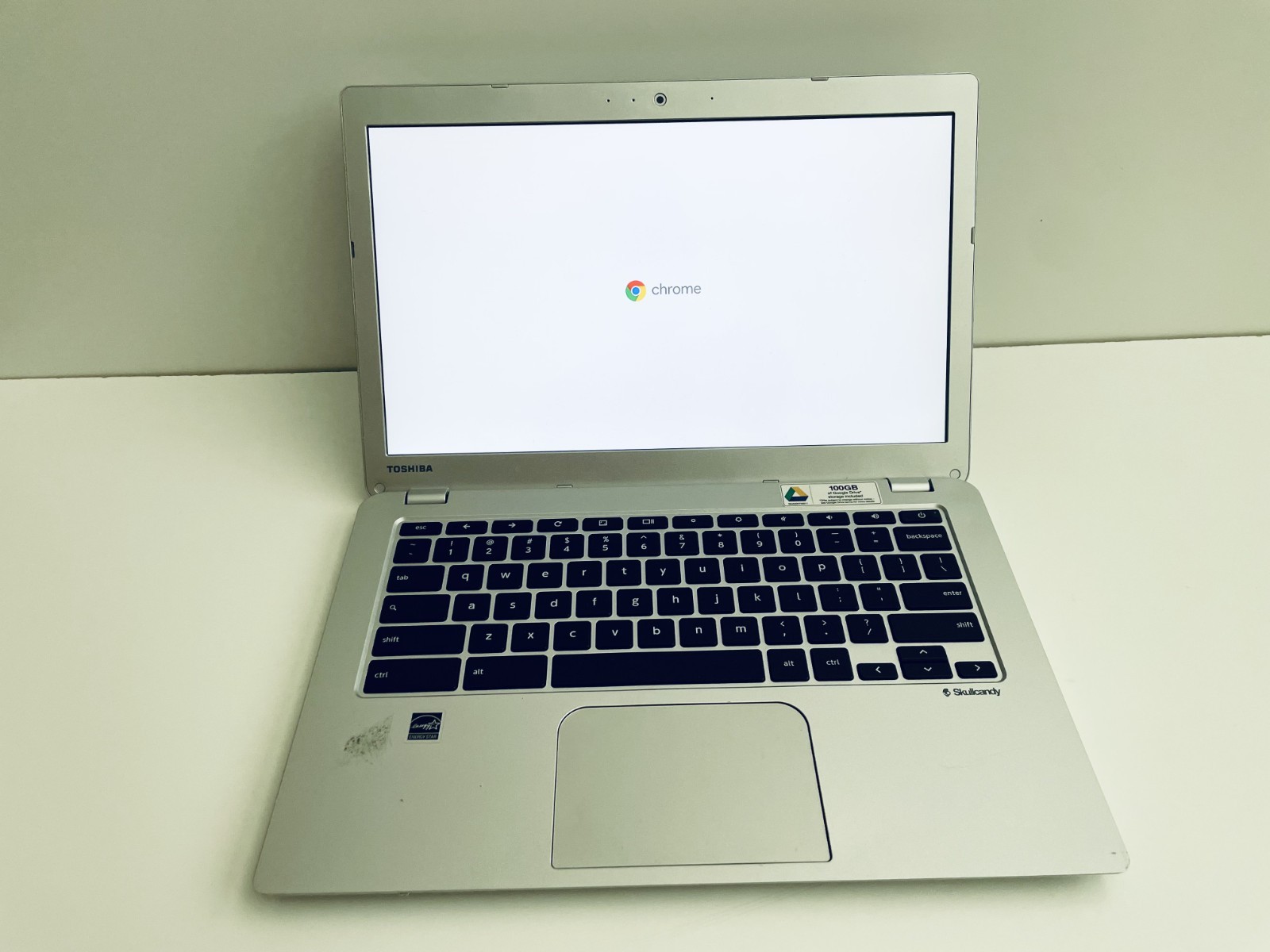 Toshiba Chromebook 2 CB35‑B3340 13.3” Intel Celeron 4GB Chrome OS – Used