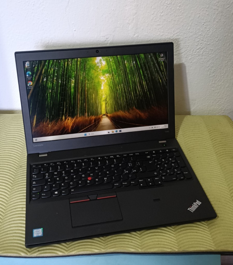 Lenovo ThinkPad T560 I5-6200U 8gb 256gb ssd m2 15.6″ 1920X1080