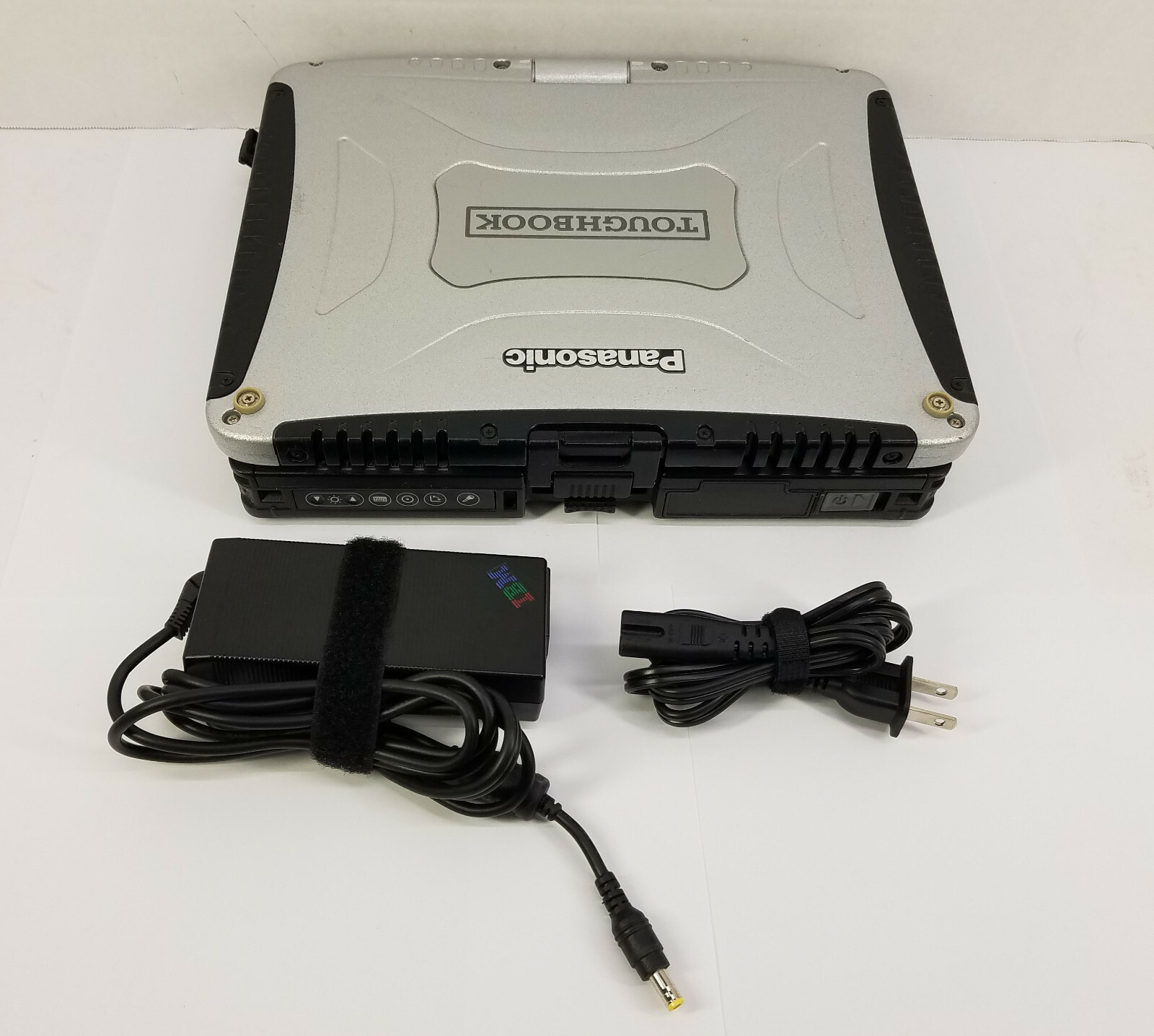Panasonic Toughbook 19 CF-19KHRAXAM, 10.4″, Core 2 Duo U9300, 3GB, 80GB HDD