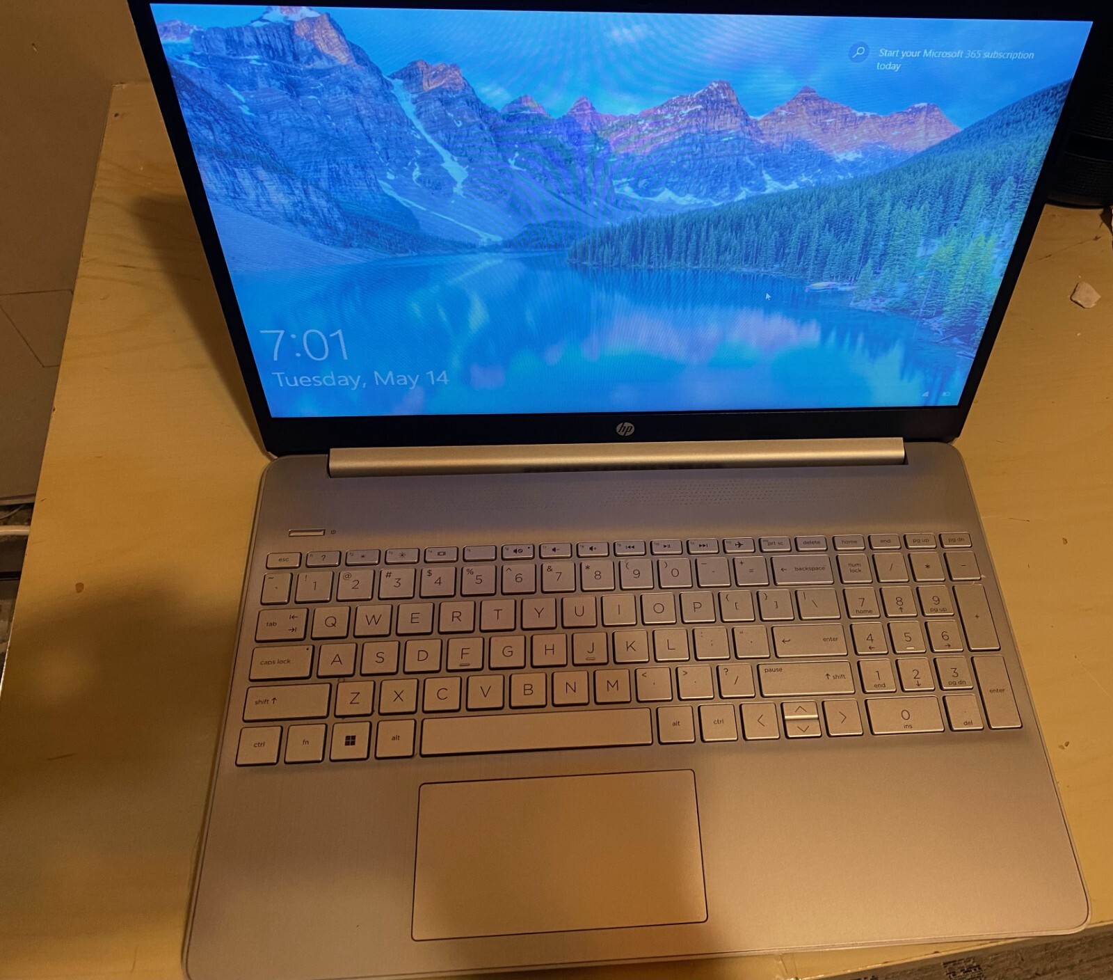 HP 15.6″ (256 GB SSD, Intel Core i3, 4.10 GHz, 8 GB) Laptop – Silver…