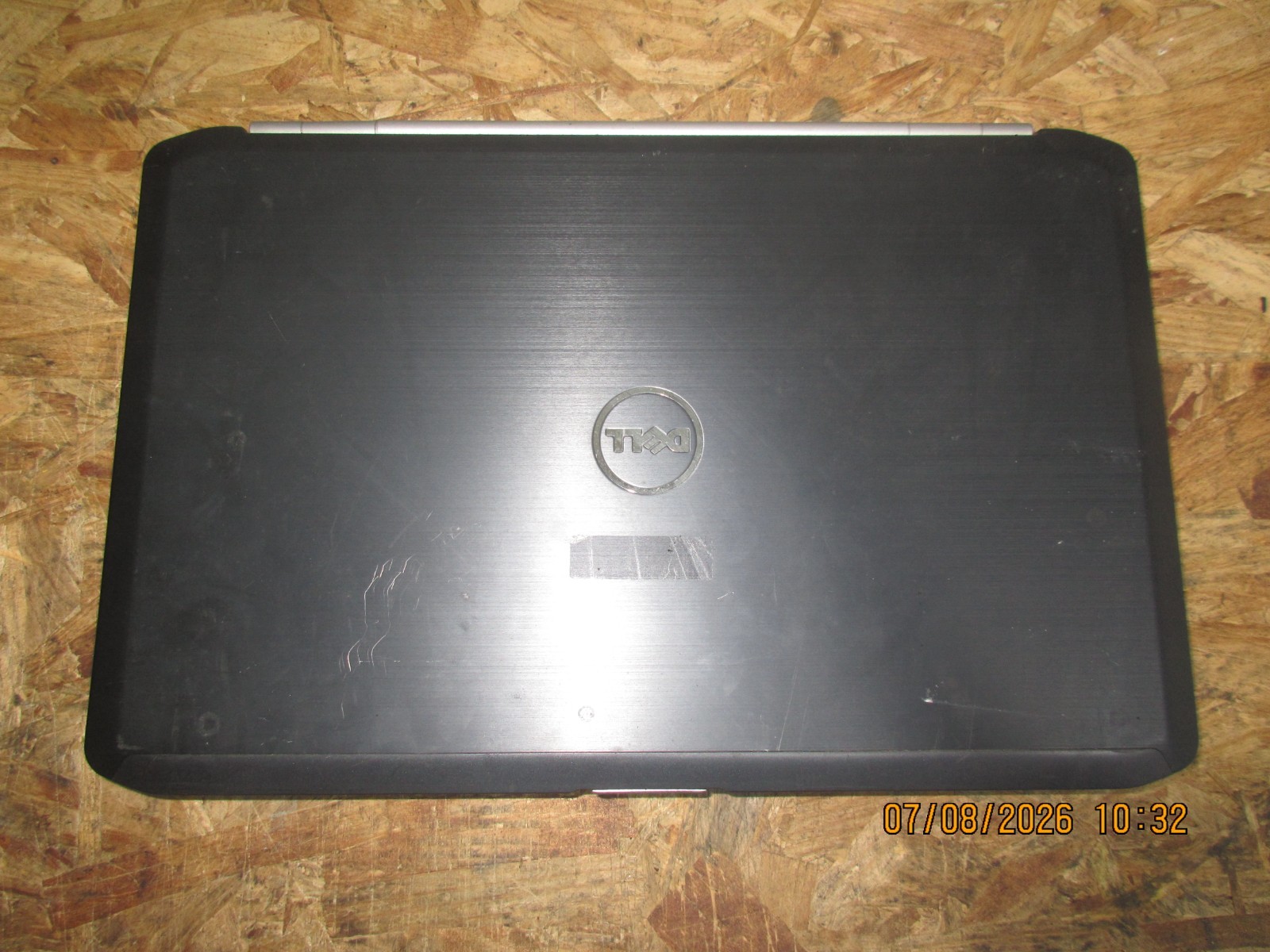 Dell Latitude E5520 Laptop i5-2ND @ 2.5GHz 4GB RAM | NO BATTERY, NO HDD, NO OS |