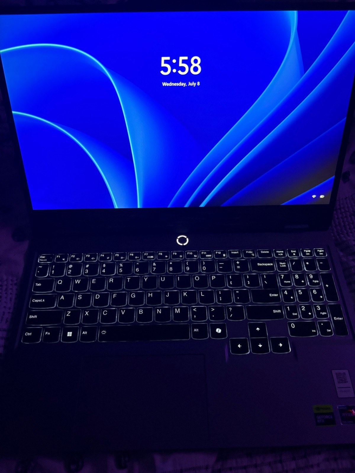 NEW Lenovo LOQ 15ARP9 15.6″ Gaming Laptop Ryzen 5 RTX 4050 16GB RAM 512GB SSD