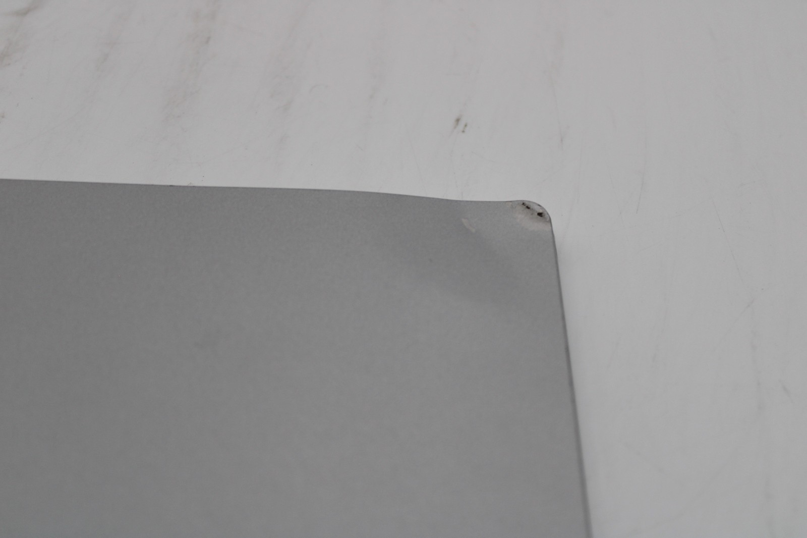 Microsoft Surface Pro 4 1724 _ i5-6300U _ 8GB / 256GB _ No OS *READ