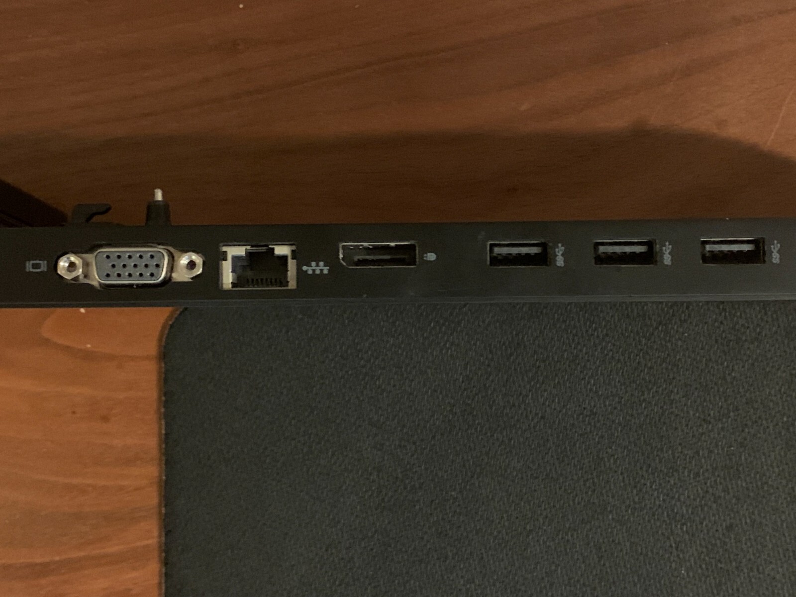 HP EliteBook 840 14″ (512GB SSD, Intel Core i5 6th Gen., 2.40 GHz, 16GB) Laptop
