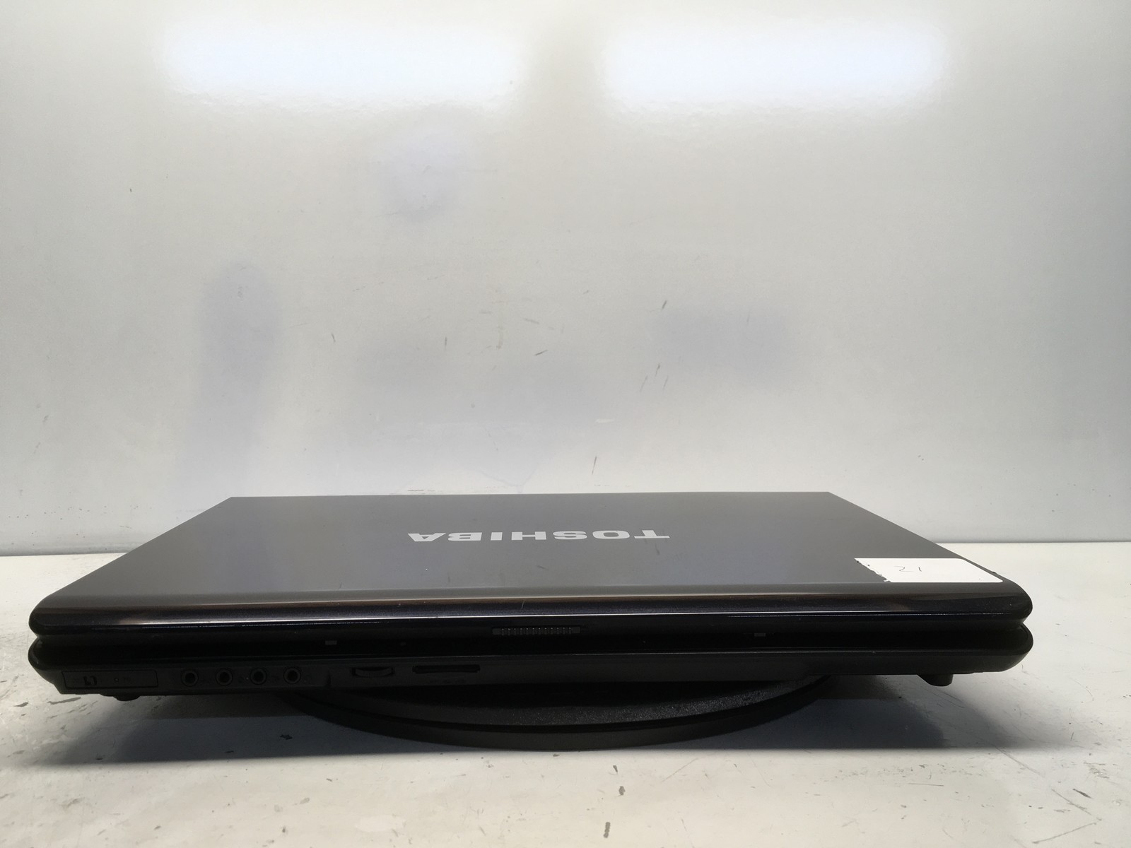 Toshiba Satellite P205D-S8804 AMD 64 X2 TL-60 2GHz 3 GB NO HDD No Batt