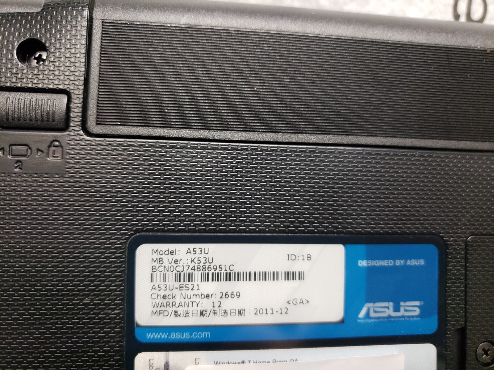 Asus A53U-ES21 15.6″ | AMD E-450 APU@1.65GHz | 8GB RAM*NO OS/HDD/BATT/CHRGR*
