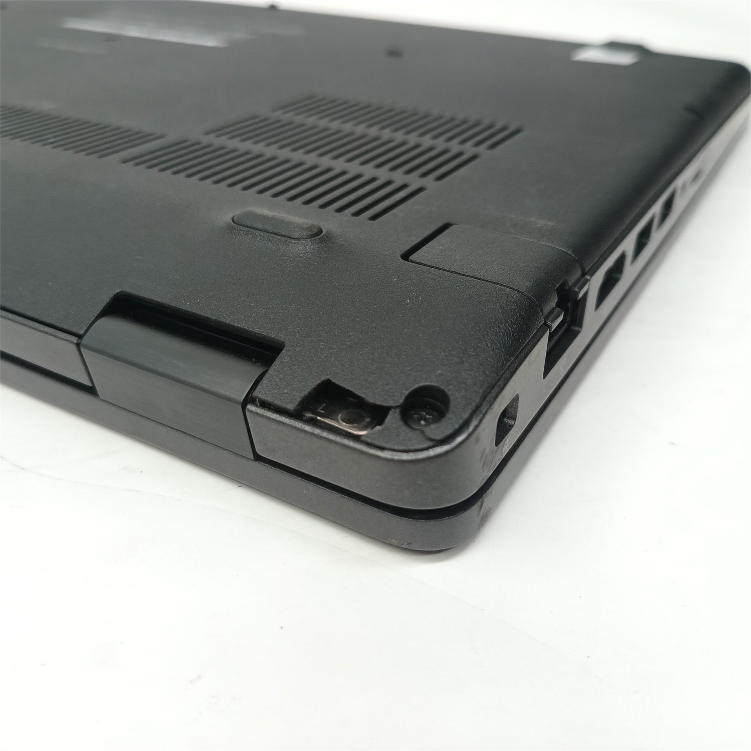 Dell Latitude 5501 i5 9300H 2.40GHz 12GB DDR4 256GB SSD Win11 Pro – 181091