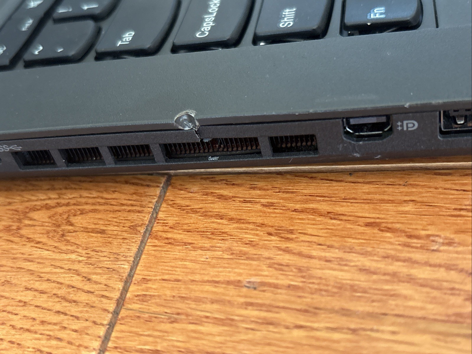 Lenovo ThinkPad T460 14 Inch ( 256GB SSD, Intel Core i5 6th Gen., 2.40GHz, 8GB )