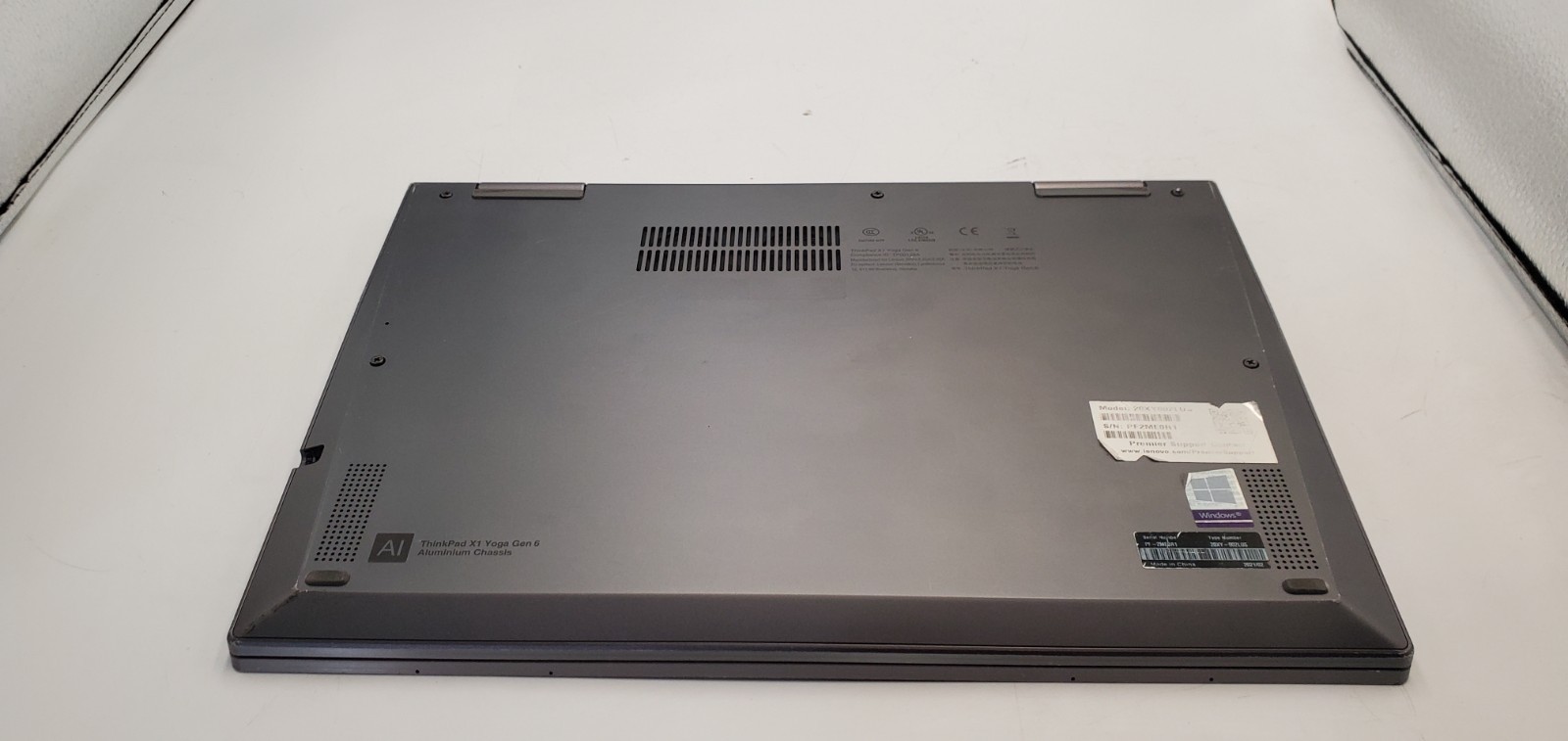 Lenovo ThinkPad X1 Yoga Gen 6 Laptop i5-11th Gen No BAT/SSD/RAM Doesn’t Boot