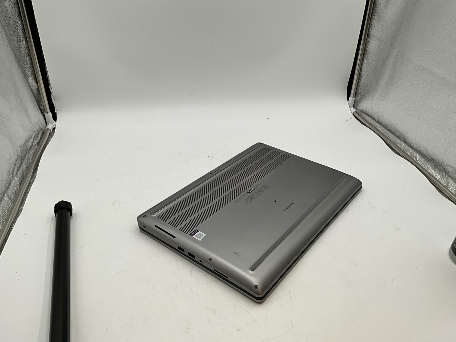 DELL Precision 7550 i7-10850H 2.70gh 32GB 1tb T2000 15.6″ LAPTOP 51ZX8C3