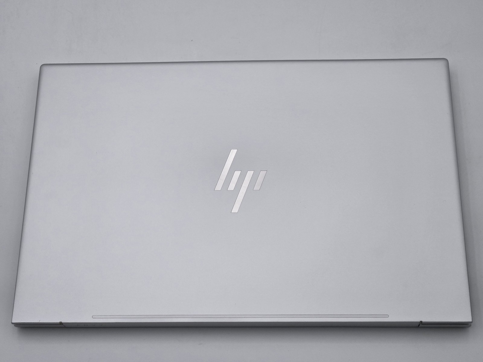 HP Envy Laptop 17-cr0013dx 17″ FHD Touch I7-1260P 512GB SSD 16GB W11 Webcam