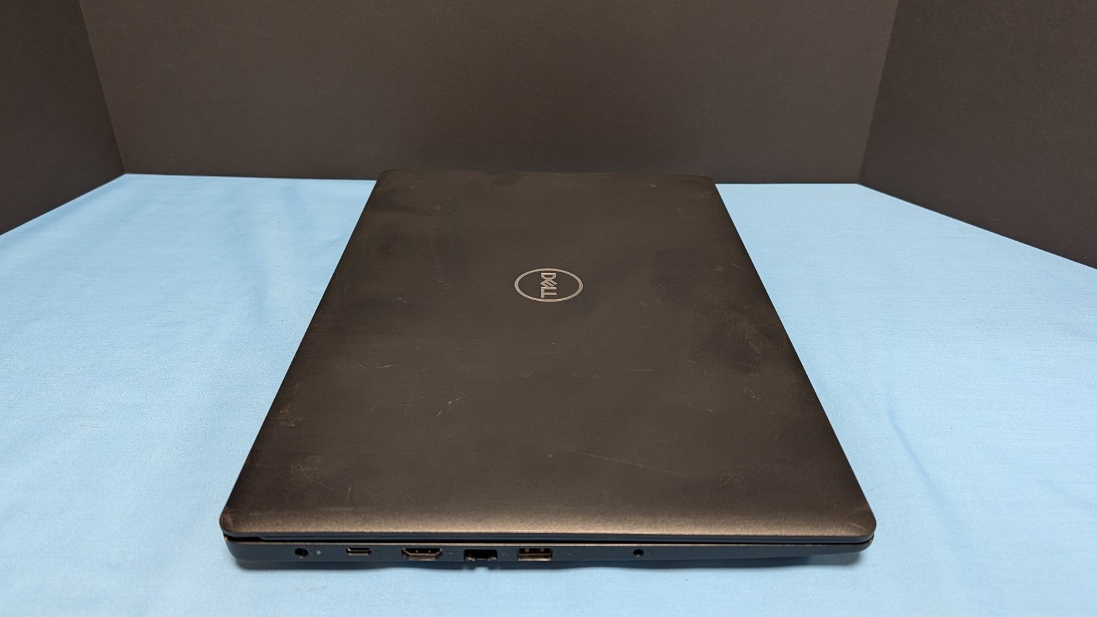 DELL LATITUDE 3590 – INTEL i5-8250U 8GB RAM 500GB COSMETIC ISSUES READ!