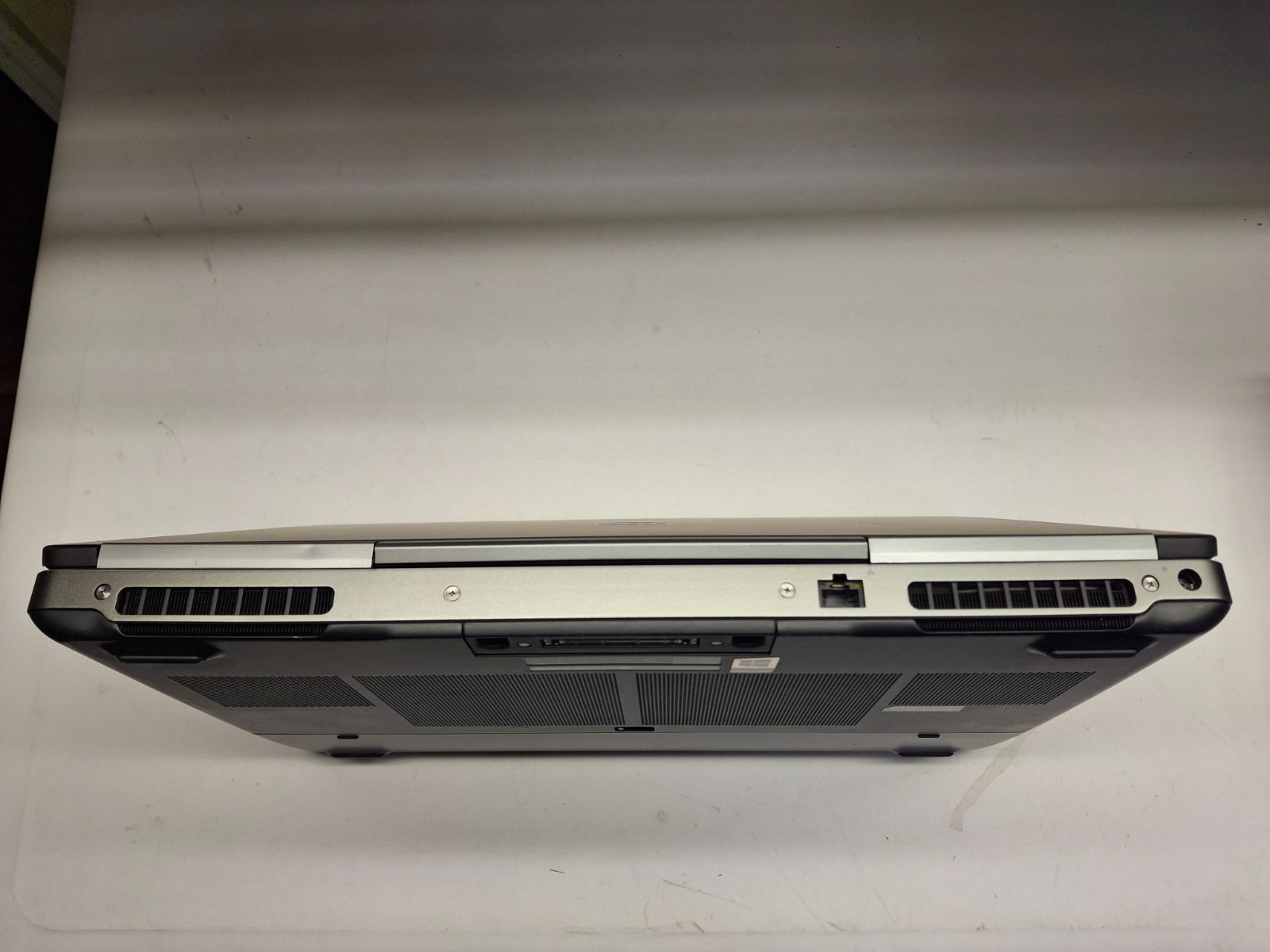 DELL PRECISION 7720 I7-7820HQ 256GB SSD 32GB RAM Radeon WX 4130 Win 10 Pro