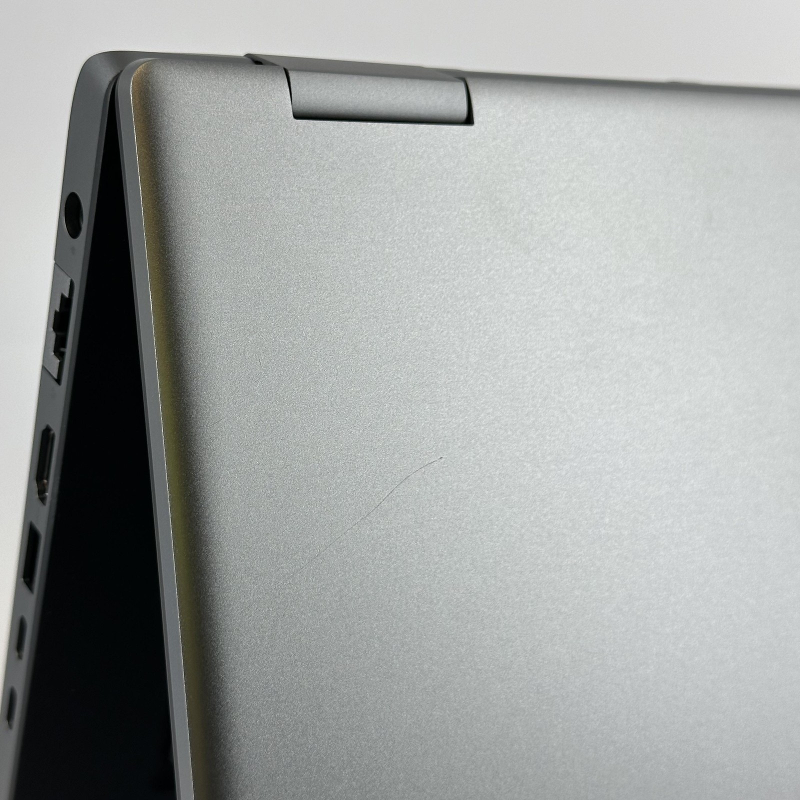 Dell Precision 7780 17.3 FHD 2.1 GHz i7-13850HX 32GB 512GB SSD RTX 1000 Ada