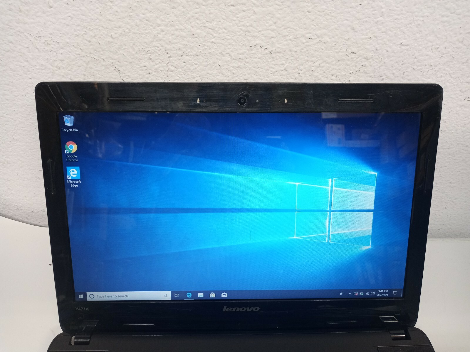 Lenovo ideapad Y471A Intel Core i5-2450M 2.5GHz 4GB 1TB HDD BT DVD Win10 *READ*