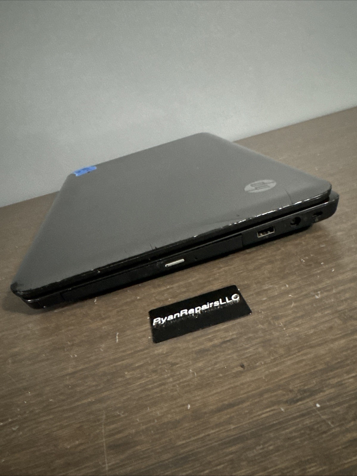 HP Pavilion dv2000 4gb ram NO HDD – Parts or repair