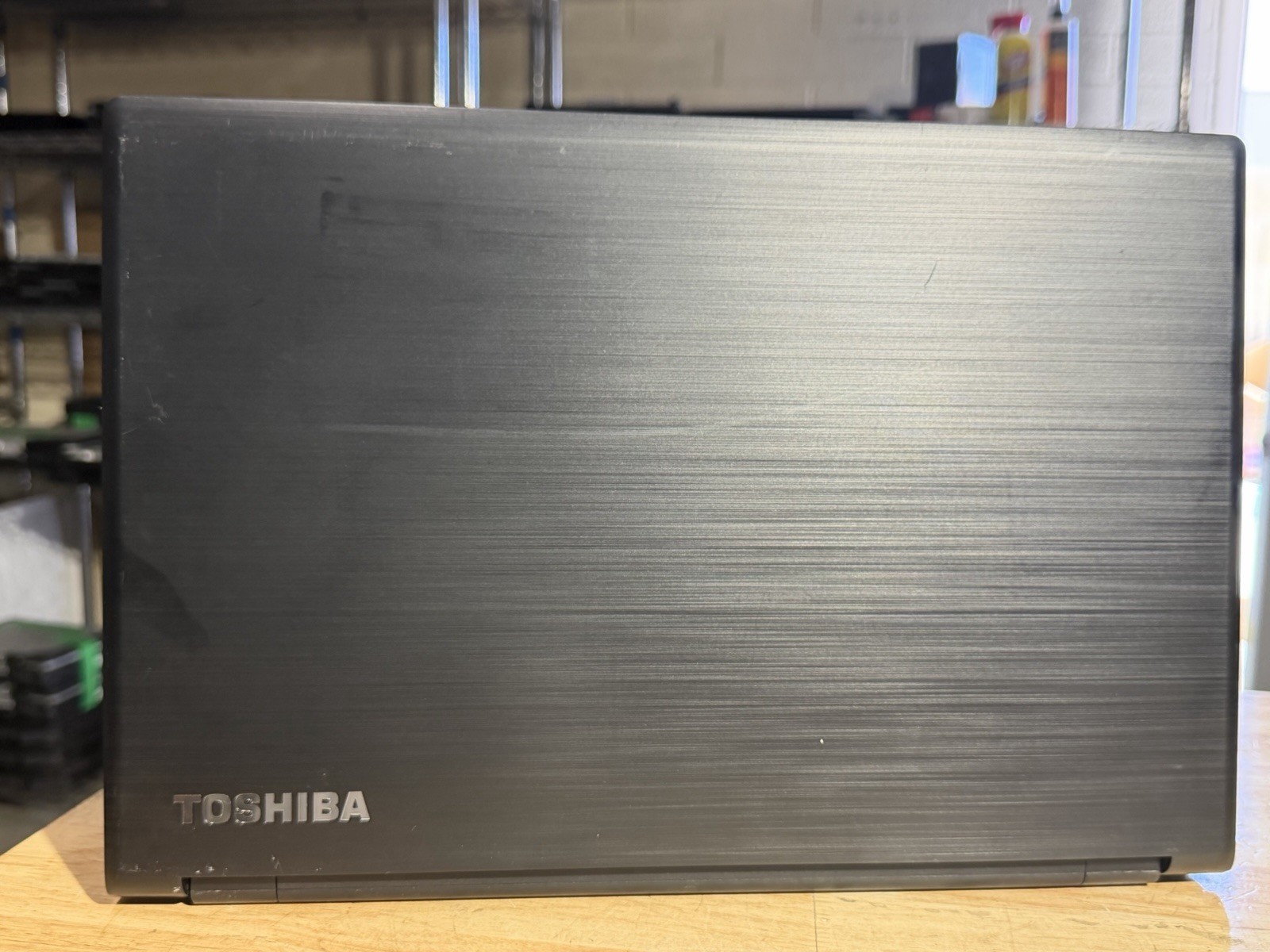 Toshiba Tecra C50-E i5-8250U 16GB RAM 240GB SSD Ubuntu 24.04 Laptop DVD-RW