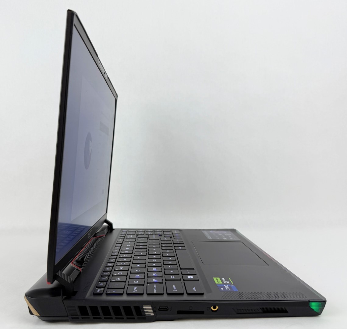 MSI Raider GE68HX 16″ 2560×1600 240Hz i9-13950HX 32GB 1TB W11H – READ!!!