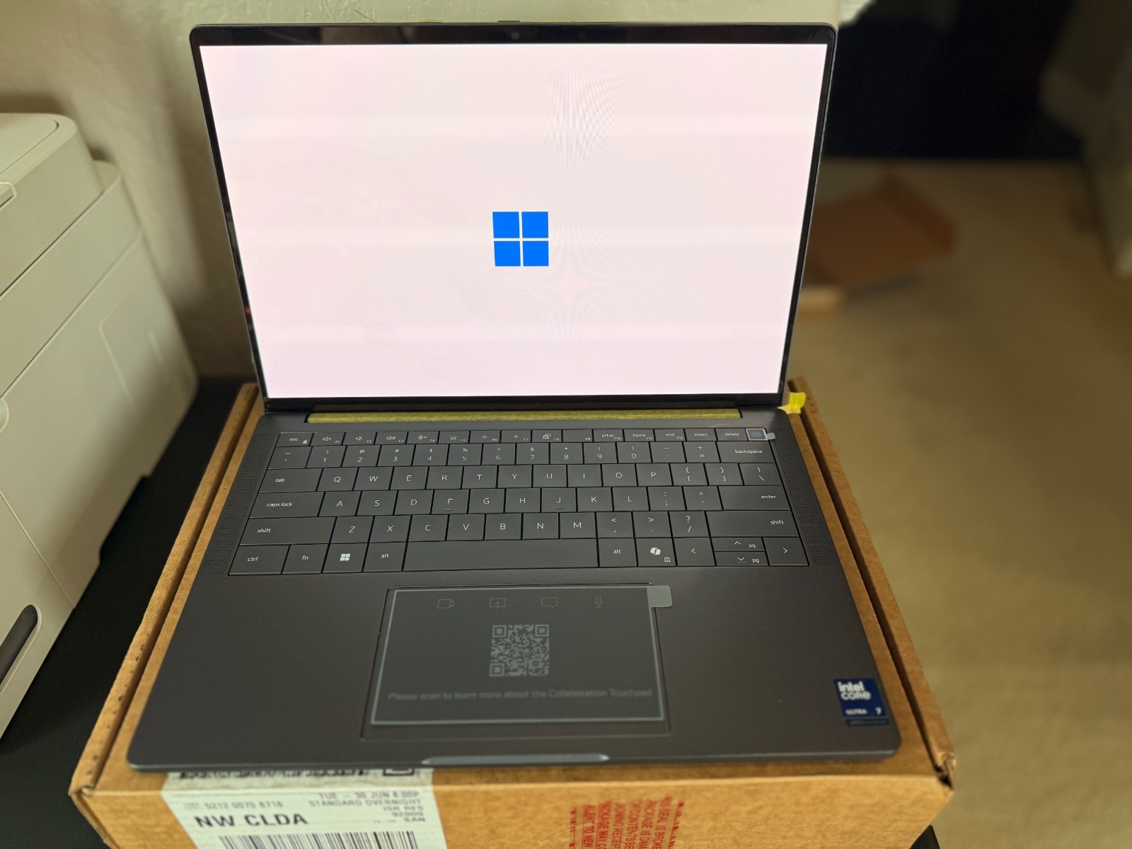 Dell Pro 14 Premium (PA14250) Ultra 7 268V 32GB 1TB QHD+ OLED Touch 5G LTE WWAN