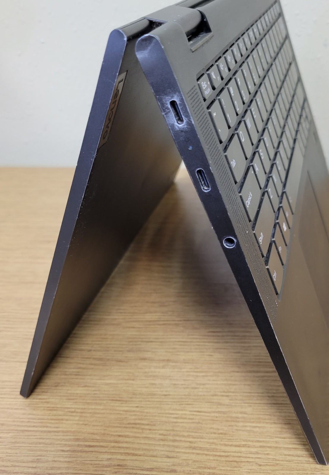 Lenovo Yoga 7 14iTL5 i5-1135G7 2.40GHz 12GB 512GB NVMe 360 Touch Iris Xe No OS