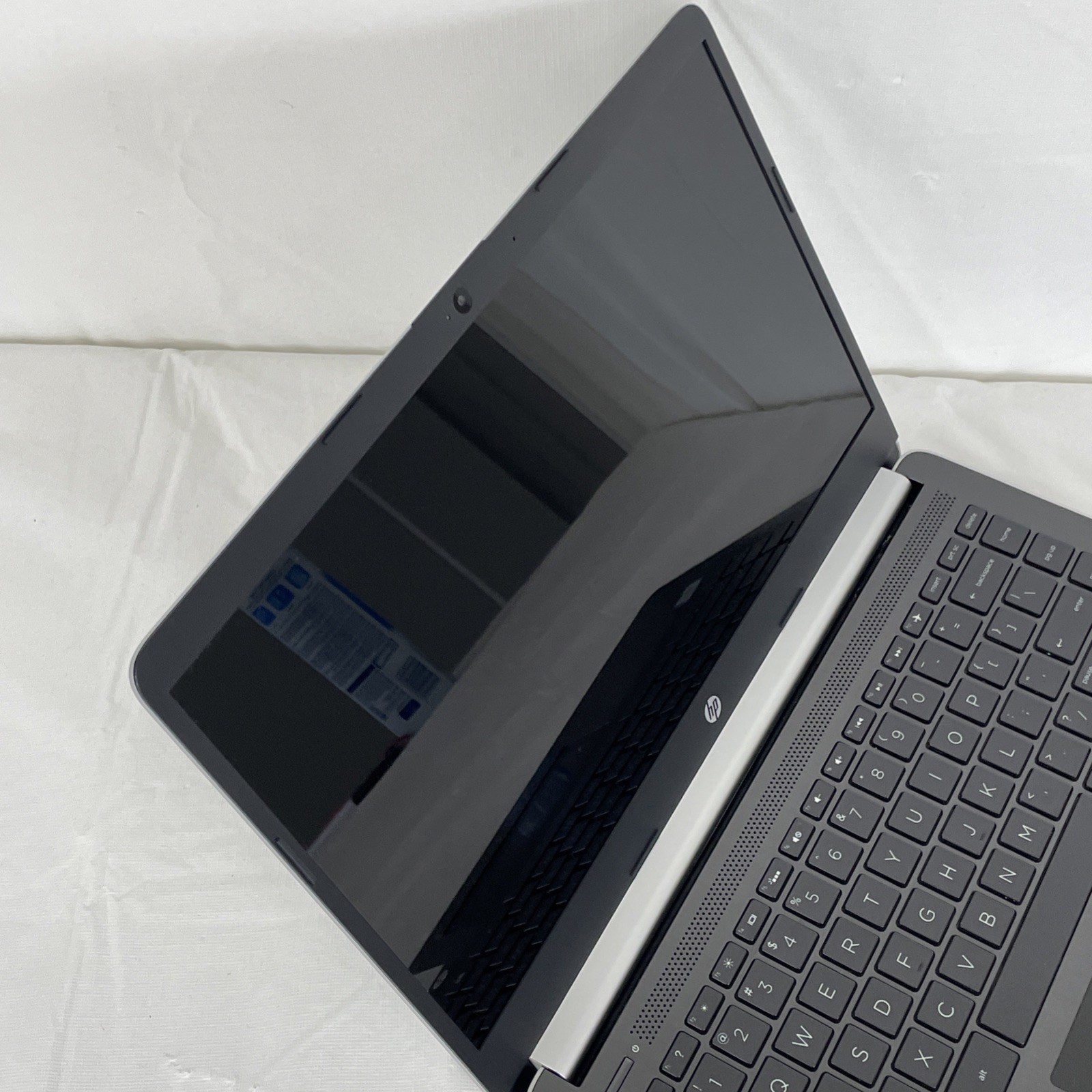 HP 14-df0023cl 14″Laptop | i3-8130U 2.2GHz | 8GB RAM, 128GB SSD M2 | WINDOWS 11