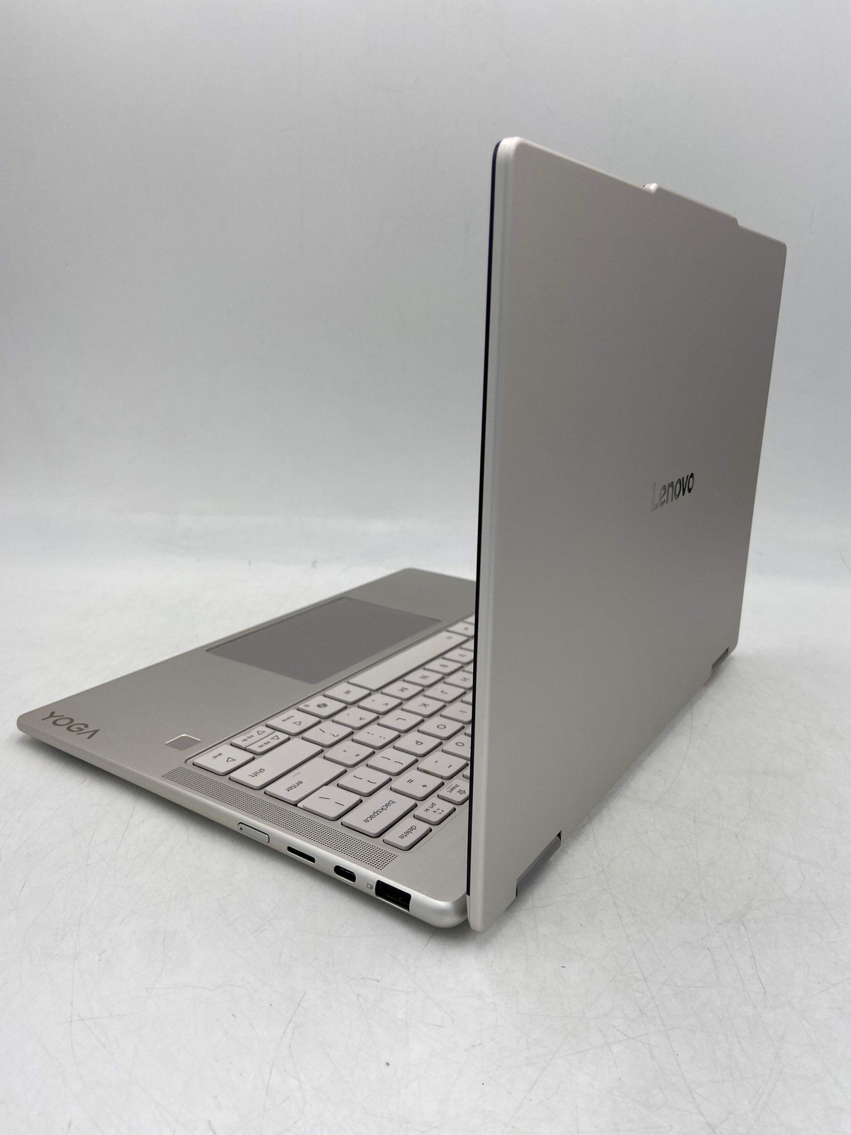 Lenovo Yoga 7 2-in-1 14AKP10 14″ AMD Ryzen AI 5 340 2.0GHz 16GB RAM 512GB SSD AM