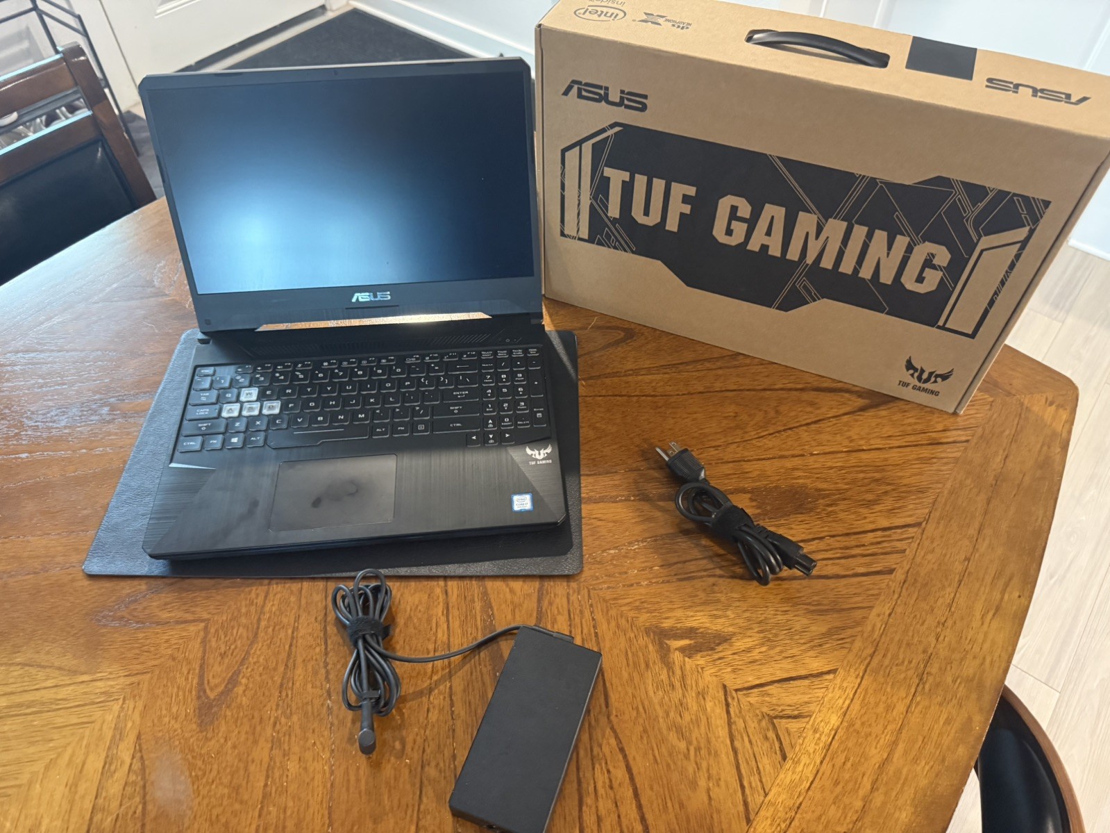 ASUS TUF FX505 15.6 inch Gaming Laptop (1TB, 16GB Ram, i7-9750H, GTX1650)