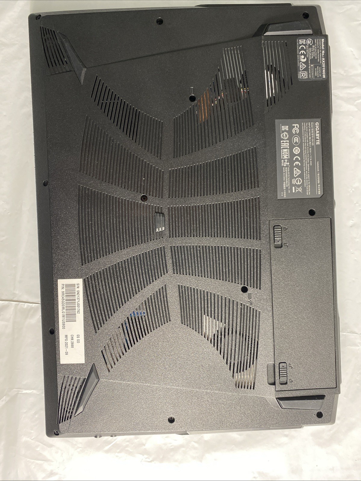 Gigabyte G5 GD 15.6”Gaming Laptop i5-11400H-RTX3050-16GB RAM- 512GB SSD- Read Me