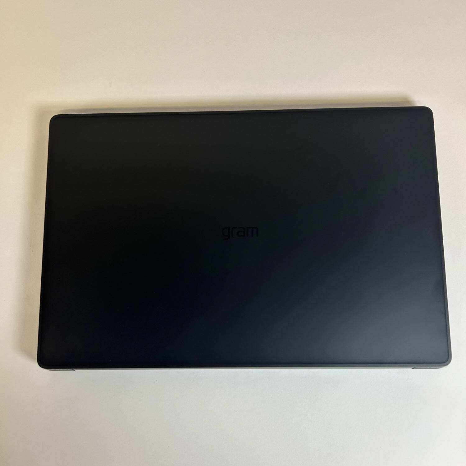LG Gram 15U50U-H.AA56U1 15.6″ Core Ultra 5 115U 1.5GHz 32GB RAM 512GB SSD