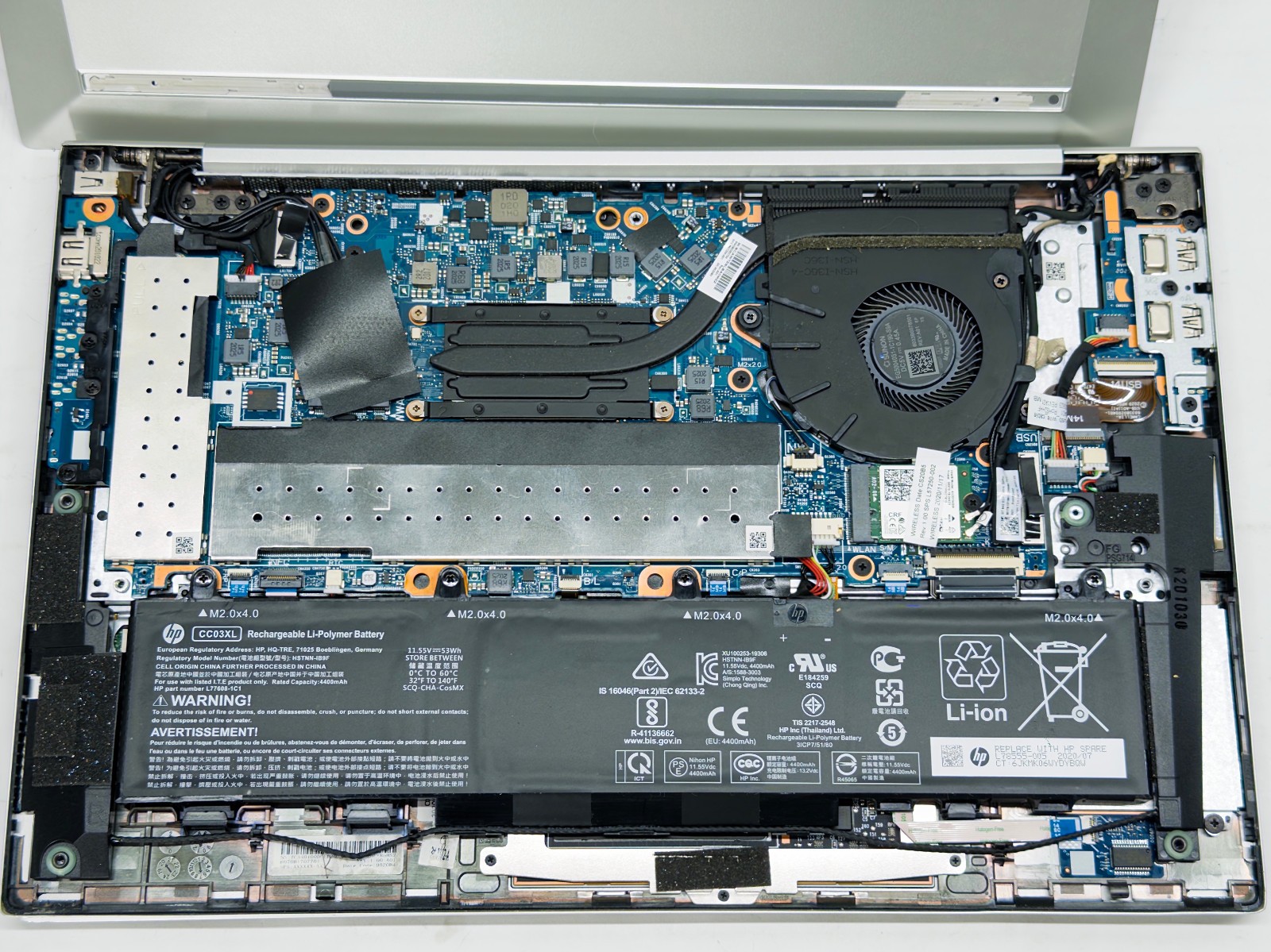 HP EliteBook 840 G7 i7-10510U 4c 8t NO RAM OR STORAGE CRACKED DISPLAY