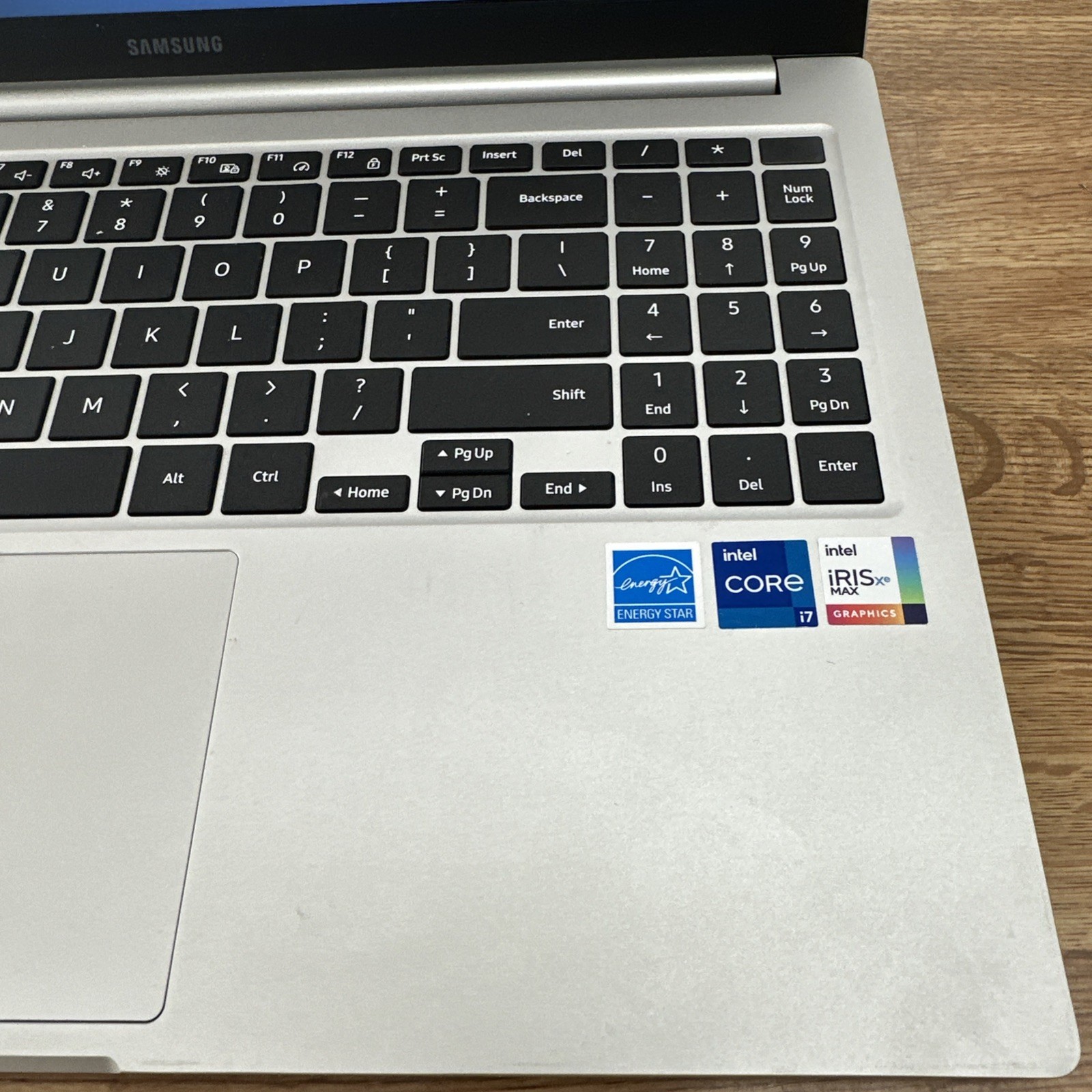 Samsung Galaxy Book 15.6″ FHD Laptop Intel Core 7, 16GB, 512GB SSD, Win11