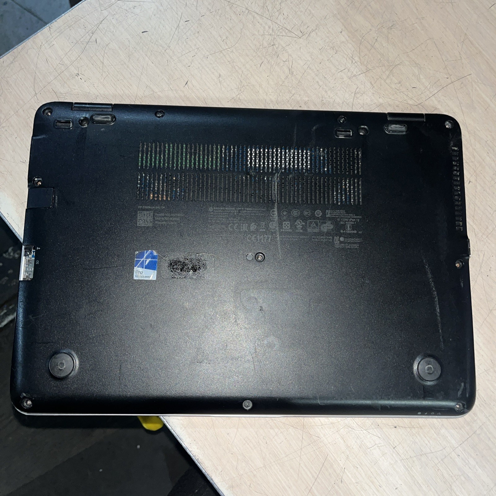 HP ELITEBOOK 820 G4 INTEL CORE I7-7500U 2.70GHZ 8GB RAM NO HD