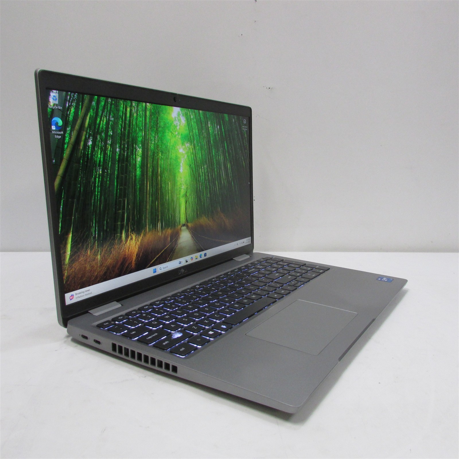 Dell Latitude 5520 i7-1185G7 3.0GHz 16GB RAM 500GB NVME 15.6″ W11 Pro COSM WEAR