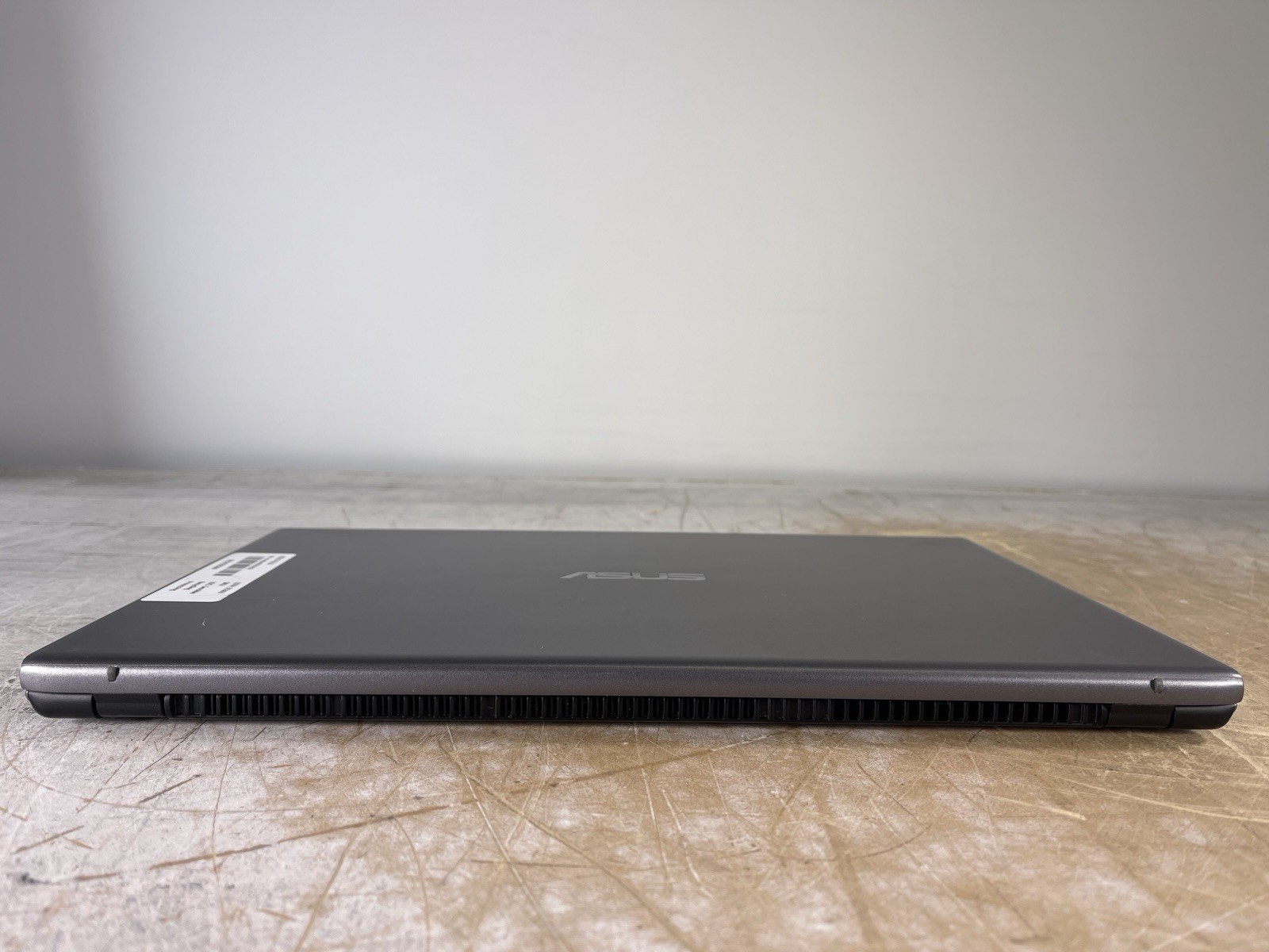 ASUS VIVOBOOK F512J i3-1005G1 @ 1.20 GHz, 12GB RAM, NO HDD/OS