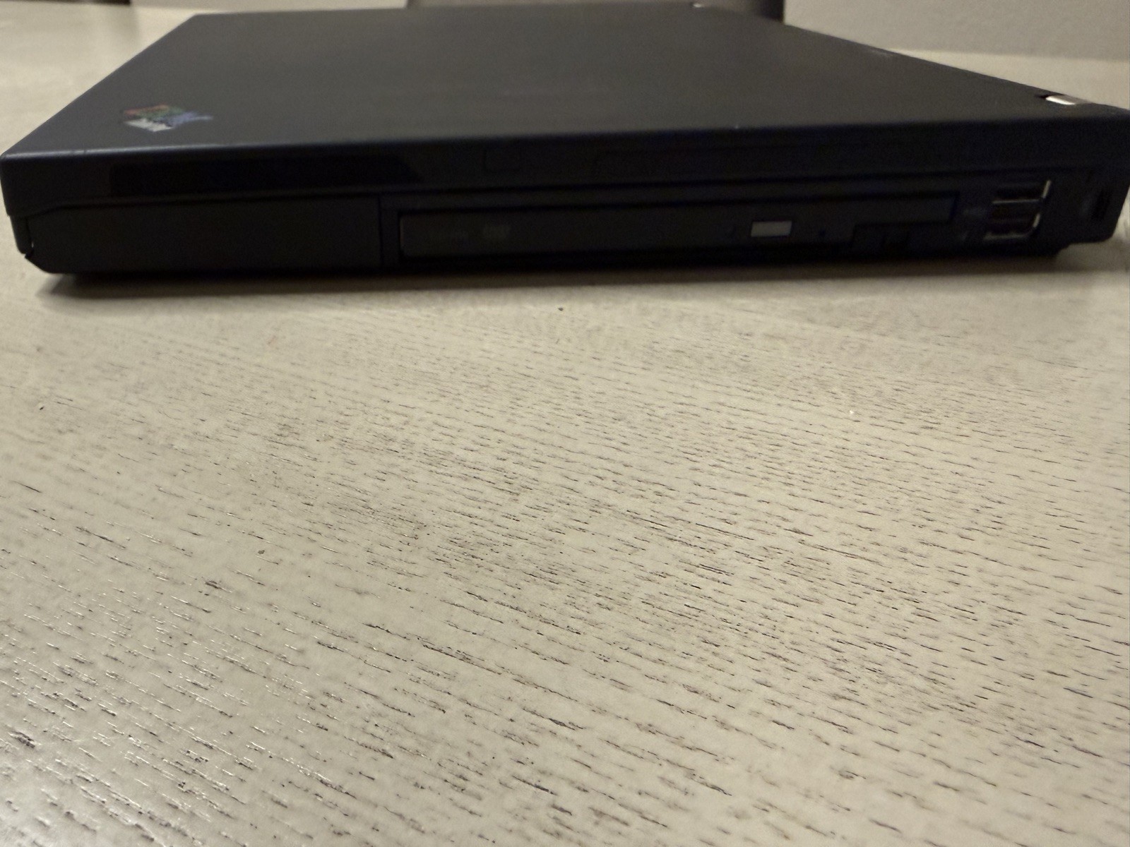 IBM Lenovo ThinkPad T60 Type 2007-66U – FOR PARTS / NOT WORKING – No HDD
