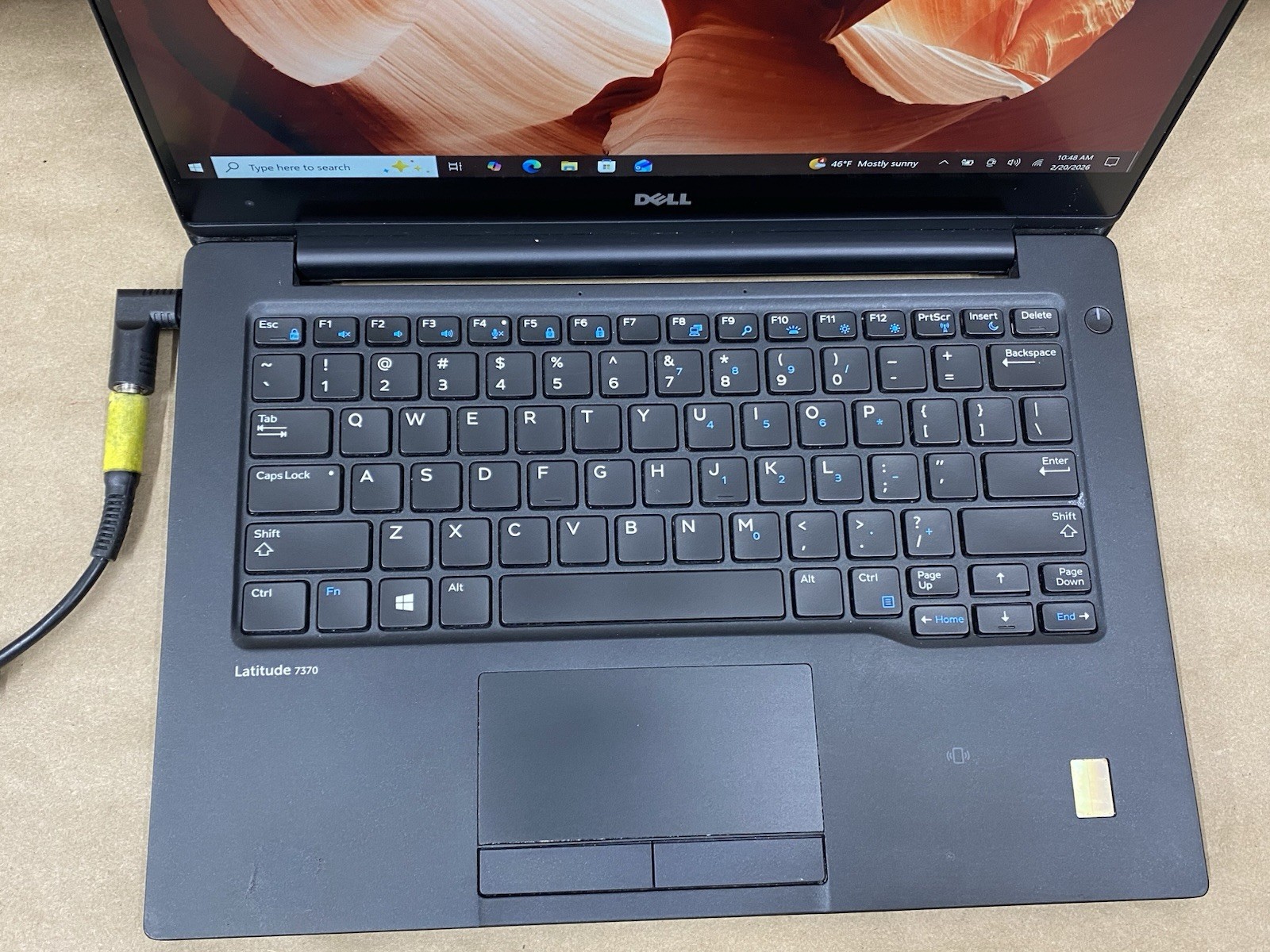 Dell Latitude 7370 – 13.5″ QHD – Touch – m7-6Y75 – 8GB – 256 – Win 10 – READ