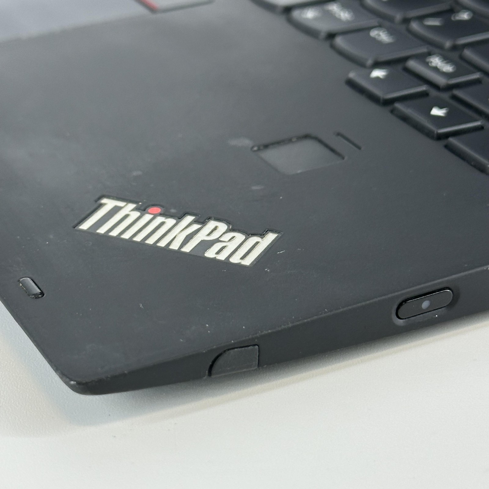 Lenovo ThinkPad X1 Yoga 2nd Gen 14 FHD TOUCH i5-7300U 2.60GHz 8GB NO STORAGE