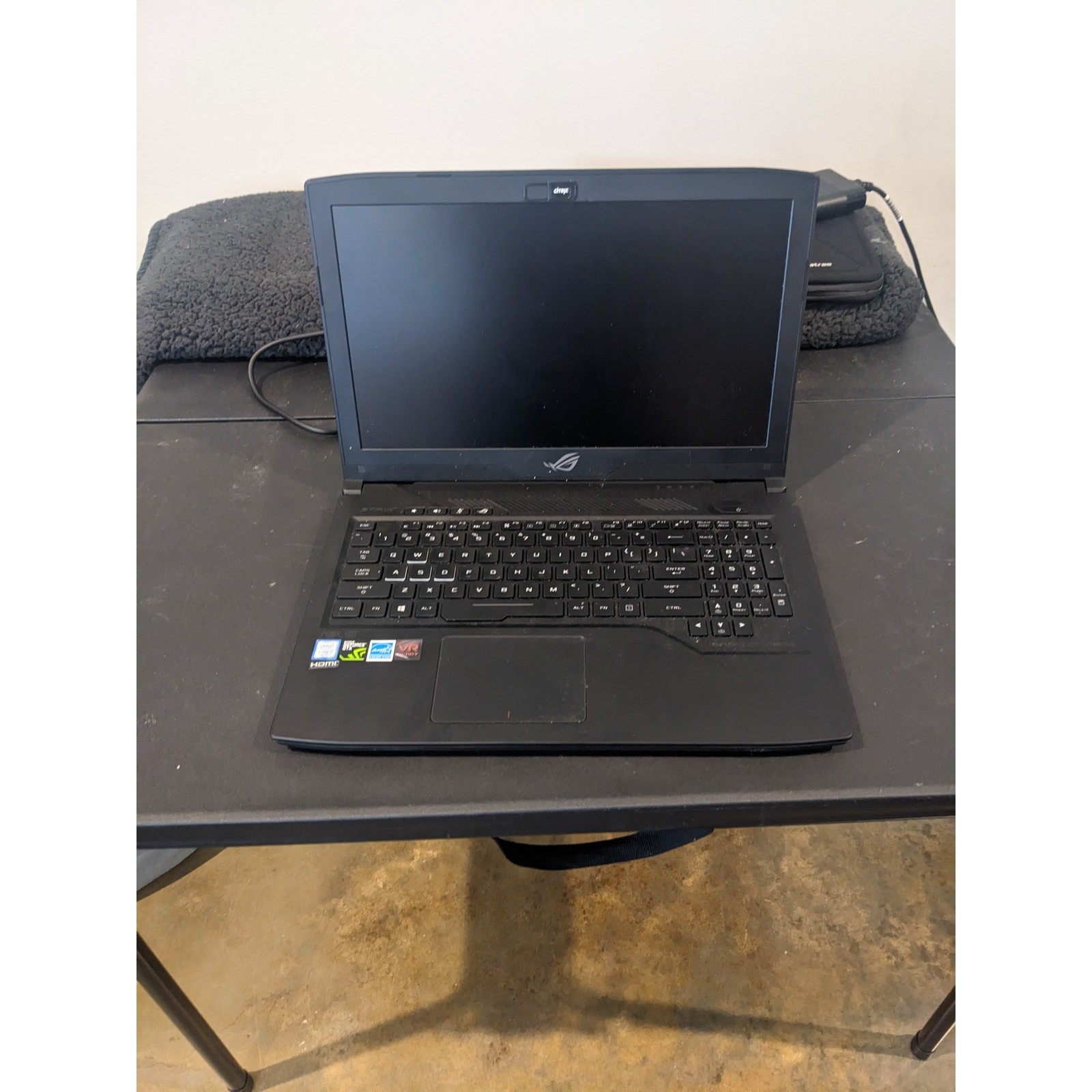 Gaming Laptop and Monitor Bundle for Dual Screen Setup