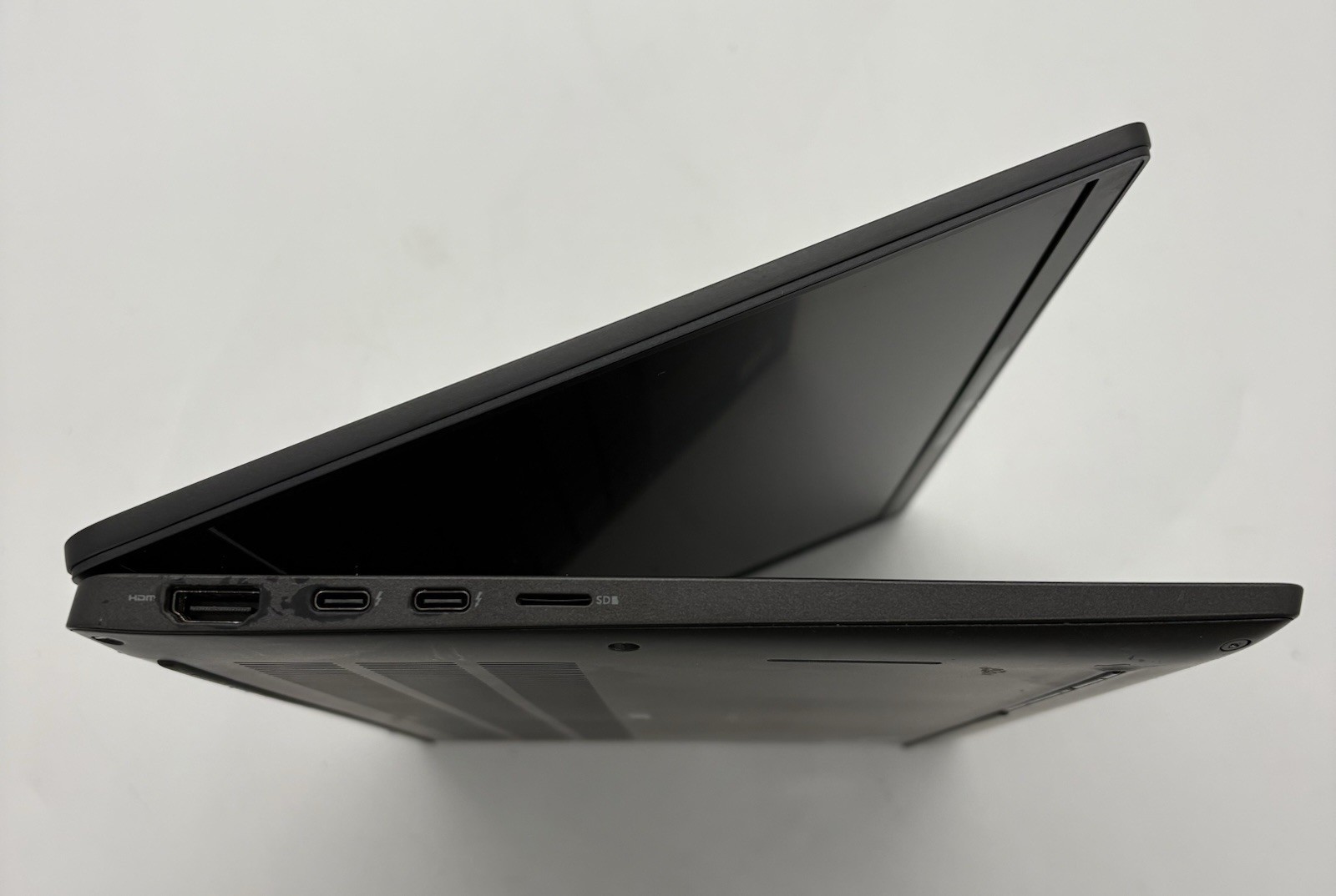 DELL LATITUDE 7310 (Case is Peeling) CORE I7-10610U | 256GB NVMe SSD 16GB RAM