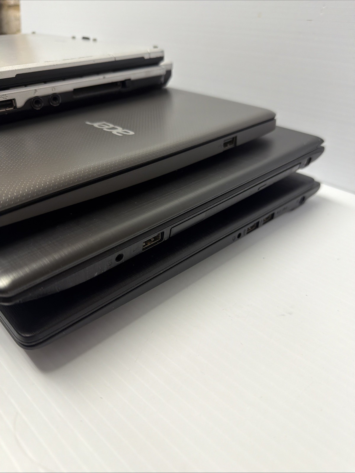 Lot of 4 Laptops Acer Aspire Fujitsu Pentium i5 For Parts Repair Bundle